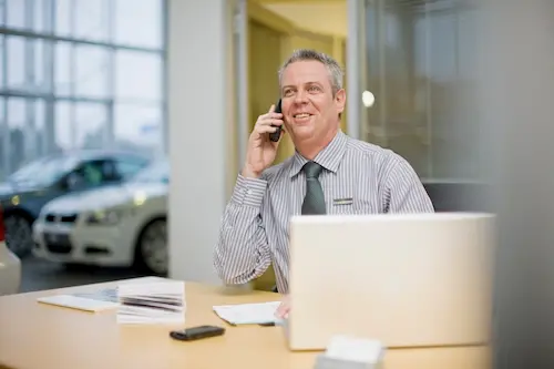 vendedor tasa un coche sin email